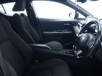 TOYOTA C-HR 1.8 C-HR Icon HEV CVT 5dr
