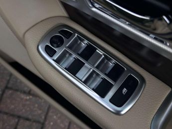 JAGUAR XF 2.2 XF Luxury D Auto 4dr