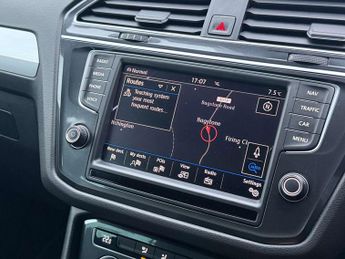 Volkswagen TIGUAN 2.0 Tiguan SE Nav TDI BlueMotion Technology 4Motion Semi-Auto 4W