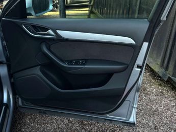 AUDI Q3 2.0 Q3 SE TDI Quattro Semi-Auto 4WD 5dr