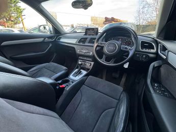 AUDI Q3 2.0 Q3 SE TDI Quattro Semi-Auto 4WD 5dr