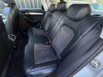 AUDI Q3 2.0 Q3 SE TDI Quattro Semi-Auto 4WD 5dr