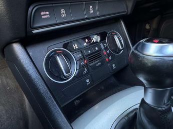 AUDI Q3 2.0 Q3 SE TDI Quattro Semi-Auto 4WD 5dr