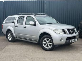 Nissan Navara 2.5 Navara Tekna Double Cab dCi 188 Auto 4WD 5dr