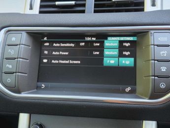 LAND ROVER RANGE ROVER EVOQUE 2.0 Range Rover Evoque SE Tech TD4 Auto 4WD 5dr