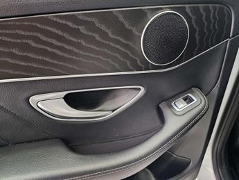 MERCEDES-BENZ C-CLASS 2.1 C 220 AMG Line D Auto 5dr
