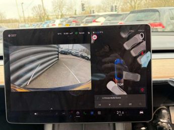 TESLA MODEL 3 Model 3 Standard Range + 4dr