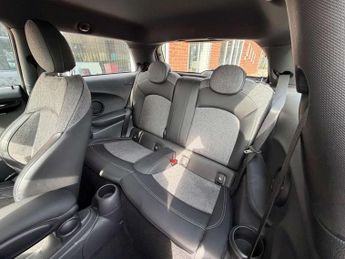 MINI HATCH Cooper S Electric Level 2 3dr