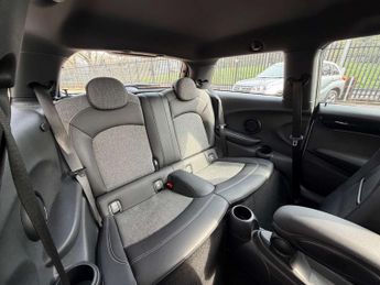 MINI HATCH Cooper S Electric Level 2 3dr