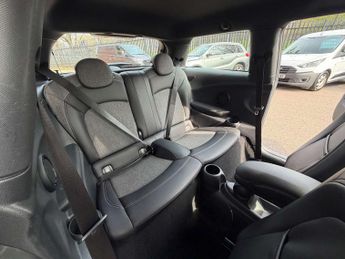 MINI HATCH Cooper S Electric Level 2 3dr