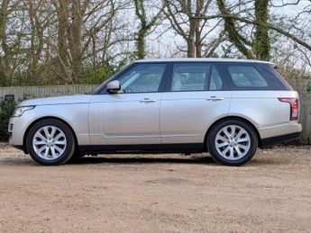 Land Rover Range Rover 3.0 Range Rover Vogue TDV6 Auto 4WD 5dr