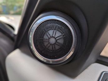 Land Rover Range Rover 3.0 Range Rover Vogue TDV6 Auto 4WD 5dr