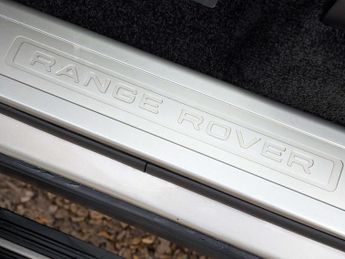 Land Rover Range Rover 3.0 Range Rover Vogue TDV6 Auto 4WD 5dr