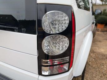 Land Rover DISCOVERY 3.0 Discovery Graphite SDV6 Auto 4WD 5dr