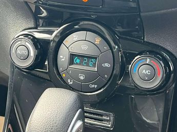 FORD FIESTA 1.0 Fiesta Titanium T Automatic 3dr - NATIONAL DELIVERY*