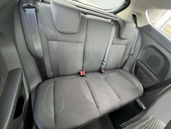 FORD FIESTA 1.0 Fiesta Titanium T Automatic 3dr - NATIONAL DELIVERY*