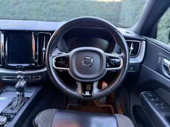 Volvo XC60 2.0 T5 R-Design Auto AWD Euro 6 (s/s) 5dr