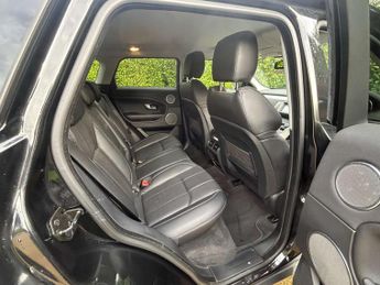 Land Rover RANGE ROVER EVOQUE 2.0 Range Rover Evoque SE Tech TD4 Auto 4WD 5dr