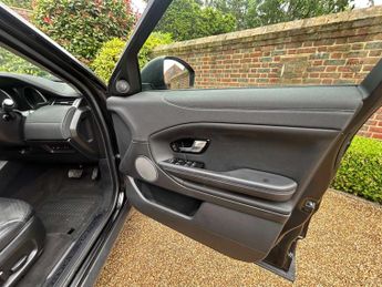 Land Rover RANGE ROVER EVOQUE 2.0 Range Rover Evoque SE Tech TD4 Auto 4WD 5dr