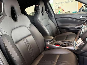 NISSAN JUKE 1.6 Juke Tekna HEV CVT 5dr