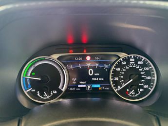 NISSAN JUKE 1.6 Juke Tekna HEV CVT 5dr
