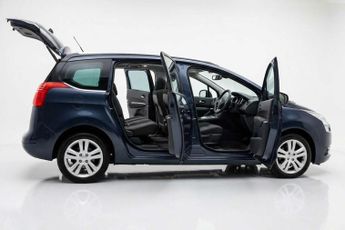 PEUGEOT 5008 2.0 5008 Allure HDi Auto 5dr