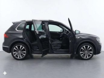 VOLKSWAGEN TIGUAN 2.0 Tiguan R-Line TDI 4Motion Semi-Auto 4WD 5dr
