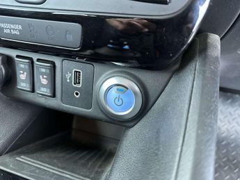 NISSAN LEAF Leaf N-Connecta 5dr