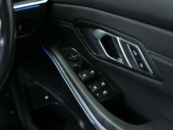 BMW 3 Series 2.0 330e M Sport Auto 4dr