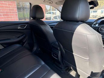 MG 5 MG5 Exclusive EV 5dr