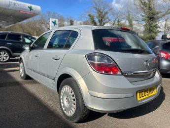 VAUXHALL ASTRA 1.8 Astra Life A/C Auto 5dr