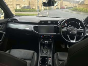 Audi Q3 1.5 Q3 S Line 35 TFSI Semi-Auto 5dr