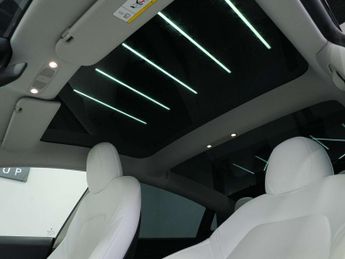 Tesla Model 3 Model 3 Long Range AWD 4WD 4dr