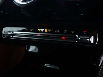 MERCEDES-BENZ CLA 1.3 CLA250e 15.6kWh AMG Line (Premium) Coupe 4dr Petrol Plug-in 