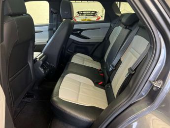 LAND ROVER RANGE ROVER EVOQUE 2.0 Range Rover Evoque R-Dynamic SE D Auto 4WD 5dr