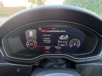 Audi RS 4 2.9 RS 4 Carbon Black TFSI Quattro Auto 4WD 5dr