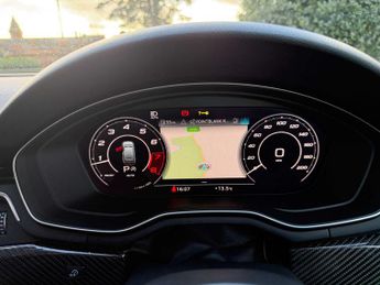 Audi RS 4 2.9 RS 4 Carbon Black TFSI Quattro Auto 4WD 5dr