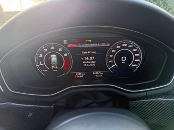 Audi RS 4 2.9 RS 4 Carbon Black TFSI Quattro Auto 4WD 5dr