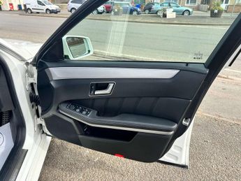 MERCEDES-BENZ E-CLASS 2.1 E250 Sport CDi BlueEfficiency Auto 5dr