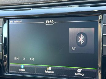 Skoda SUPERB 2.0 Superb Laurin & Klement TDI Semi-Auto 5dr