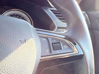 Skoda SUPERB 2.0 Superb Laurin & Klement TDI Semi-Auto 5dr