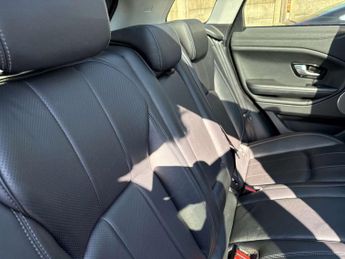 Land Rover RANGE ROVER EVOQUE 2.0 Range Rover Evoque SE Tech TD4 Auto 4WD 5dr
