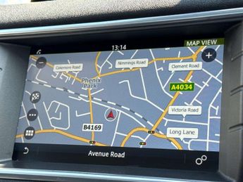 Land Rover RANGE ROVER EVOQUE 2.0 Range Rover Evoque SE Tech TD4 Auto 4WD 5dr