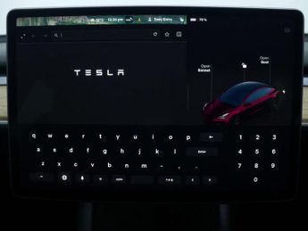 TESLA MODEL 3 Standard Range Plus Saloon 4dr Electric Auto RWD (241 bhp)