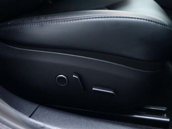 TESLA MODEL 3 Standard Range Plus Saloon 4dr Electric Auto RWD (241 bhp)