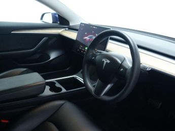 TESLA MODEL 3 Standard Range Plus Saloon 4dr Electric Auto RWD (241 bhp)