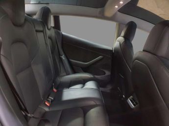 TESLA MODEL 3 Standard Range Plus Saloon 4dr Electric Auto RWD (241 bhp)