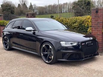  4.2 RS 4 FSI Quattro Auto 4WD 5dr