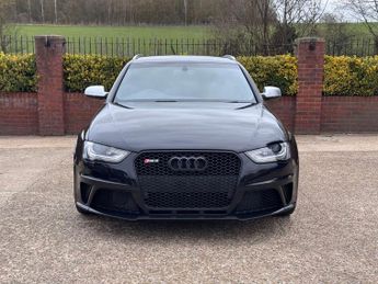 AUDI RS 4 4.2 RS 4 FSI Quattro Auto 4WD 5dr