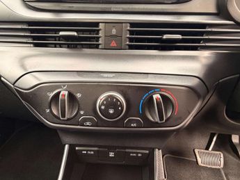 HYUNDAI I20 1.0 i20 SE Connect MHEV TGDi Auto 5dr